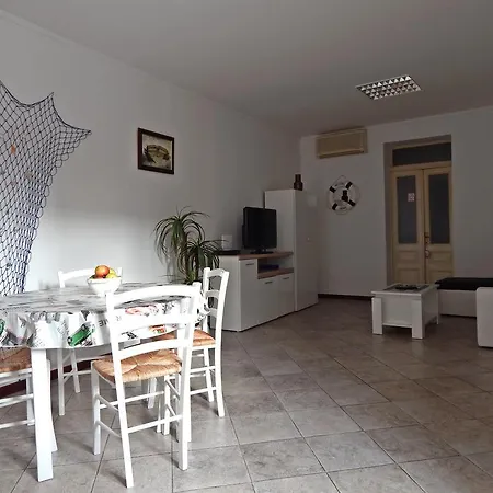 Sara Apartment